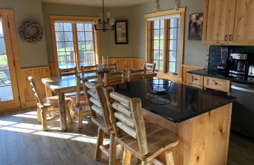 Lutsen Cabin | AVAILABLE TO BOOK: JULY 6TH - 10TH; 15TH - 17TH; 22ND - 24TH! UP NORTH AWAITS!