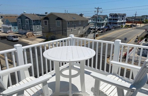 Avalon House | Avalon 5 Bedroom/4 Bath Townhouse - Bay Views - sleeps 12