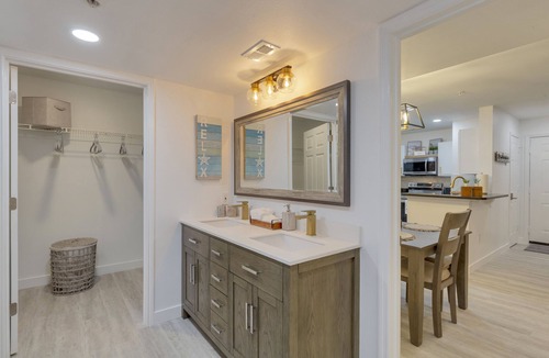 Clearwater Condo | Avalon. Fully renovated 2024. Pool view