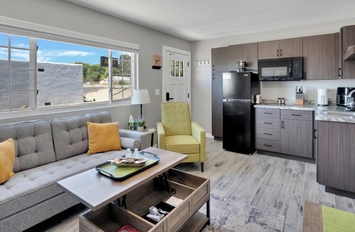 Aztec Apartment | Avant Quarters