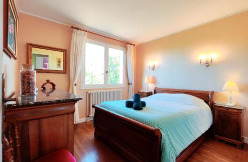 Irancy House | Avec Brio - Maison avec terrasse, Parking privé, 2 chambres 3 lits
