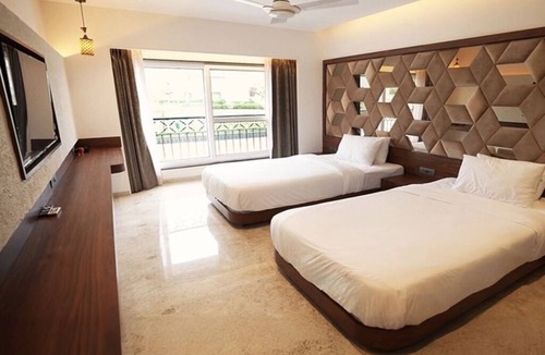 Karjat Hotel | Aveda Estrella