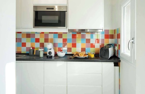 Santa Maria Novella Apartment | Avelli Pia Fourth Floor with 2 Bathrooms