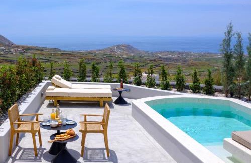 Pyrgos Apartment | Avelora Suites