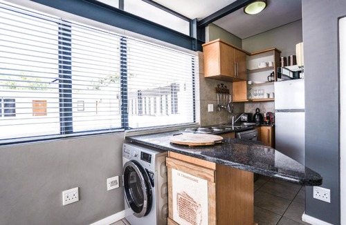 Stellenbosch Central Apartment | Avemore Eikehoff No 26 full power back up