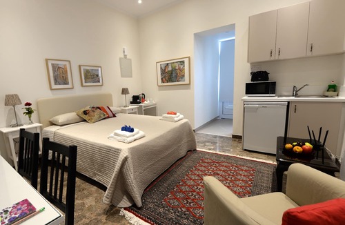 Limassol Hotel | Avgi's Home
