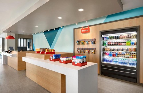 Vaughan Hotel | avid Hotel - Toronto - Vaughan Southwest by IHG