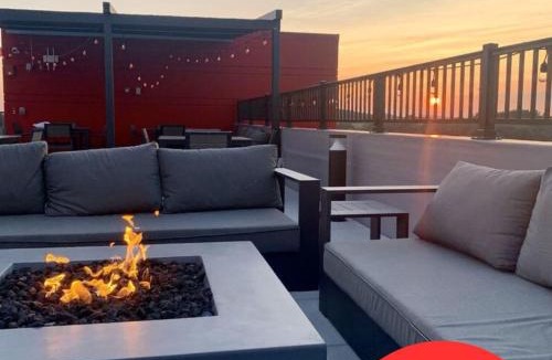 Lake Delton Hotel | avid hotel Wisconsin Dells Lake Delton by IHG