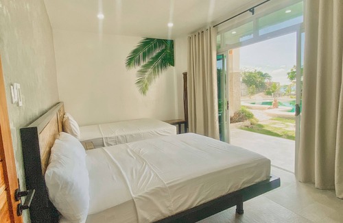 Santander Resort | Avila's Horizon Dive Resort Santander