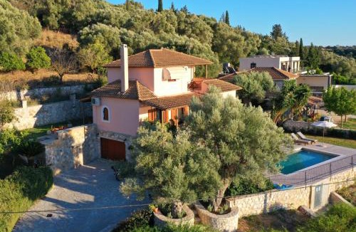 Spanokhorion Villa | AVLEMONAS Nature Retreat View to Lefkada