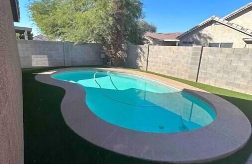 Crystal Gardens House | Avondale Getaway