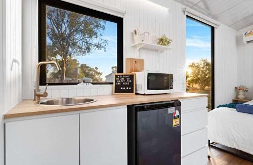 Banyena House | Avondale Heights by Tiny Away