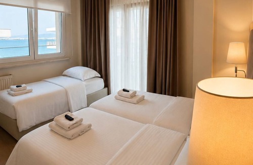 Perea Hotel | Avra Hotel