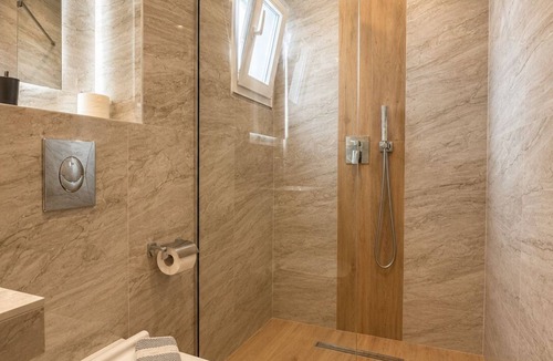 Perea Hotel | Avra Hotel