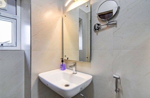 New Town Hotel | AVS PRIME