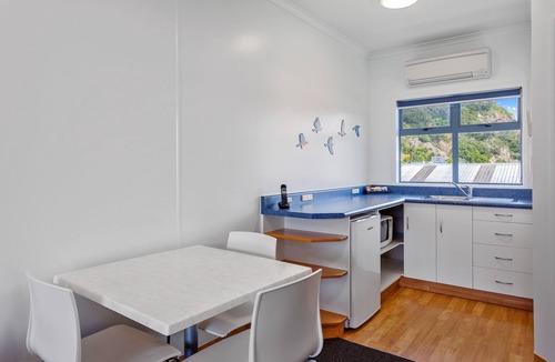 Whakatane Hotel | Awa Motel