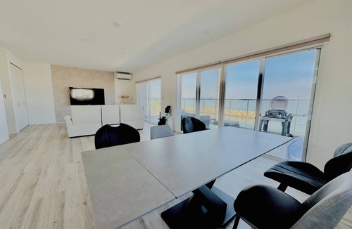 Sumoto House | Awaji Island Oceanfront Balcony A white hideaway/Sumoto Hyōgo
