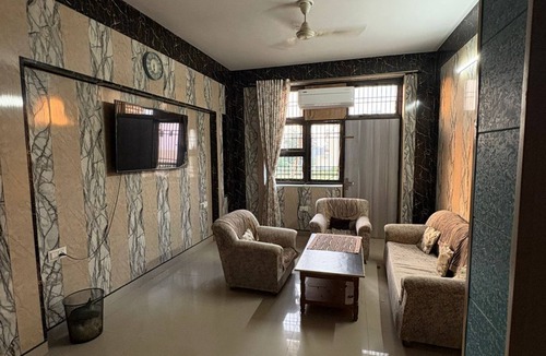 Agra Hotel | Awaraj Home Stay