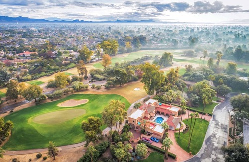 Camelback C C Estates Villa | Award-Winning Ritz Carlton Golf Green Estate|Sauna|Interior Pool|Jacuzzi|Gym|Mountain Views