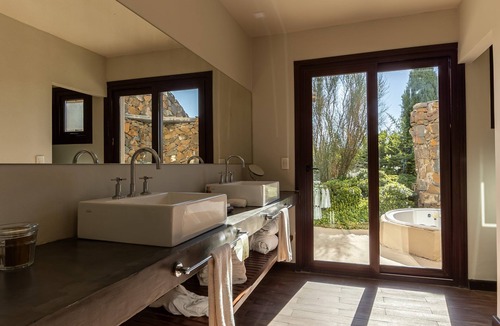 Lujan de Cuyo Hotel | Awasi Mendoza
