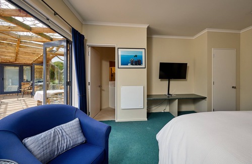 Hapuku Bed & Breakfast | Awatea Country B&B