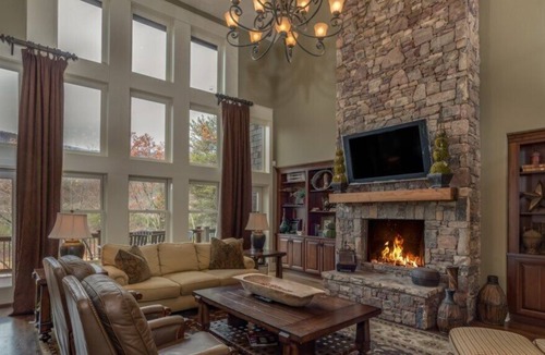 Mill Spring House | Awe-inspiring views, mansion in mountains with fireplace