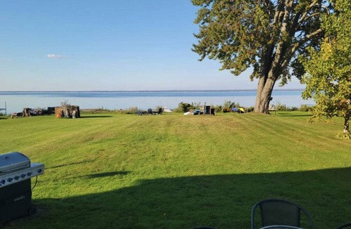 Bridgeport House | Awesome 3 Bdrm 2.5 bath Waterfront Oneida Lake House Vacation Rental Retreat