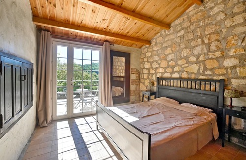 Saint-Jean-de-Maruejols-et-Avejan House | Awesome home in Saint-Jean-de-Maruéjol