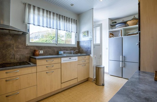 Saint-Trojan-les-Bains House | Awesome home in Saint-Trojan-les-Bains
