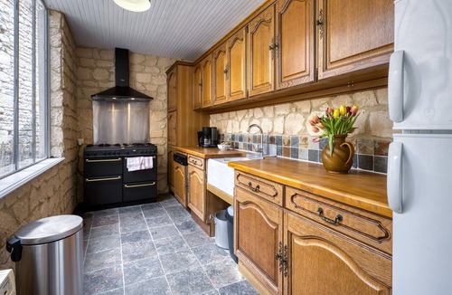 Verteuil-sur-Charente House | Awesome home in Verteuil-sur-Charente with WiFi