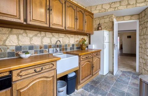 Verteuil-sur-Charente House | Awesome home in Verteuil-sur-Charente with WiFi