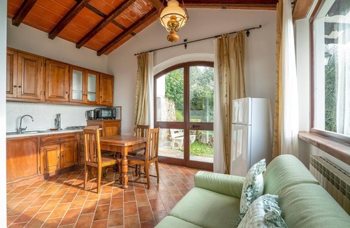 Camaiore House | Awesome home in Capezzano Pianore LU