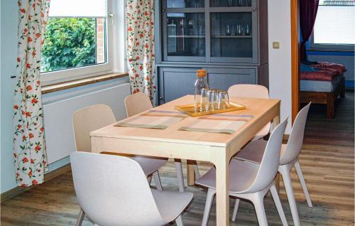 Neubrandenburg House | Awesome Home In Neubrandenburg With Wifi