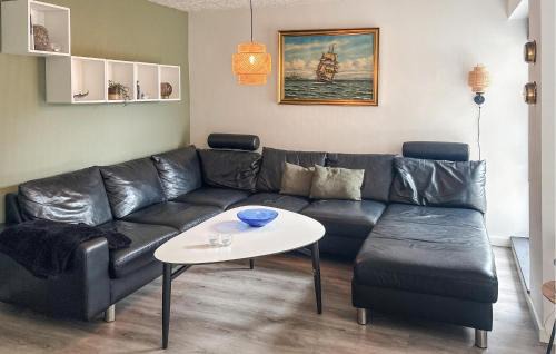 Thyboron House | Awesome Home In Thyborøn With Wifi