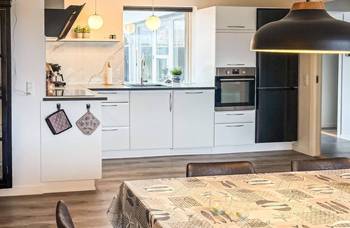 Thyboron House | Awesome home in Thyborøn with WiFi