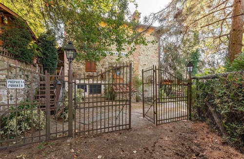 Saturnana House | Awesome home in Villa di Piteccio