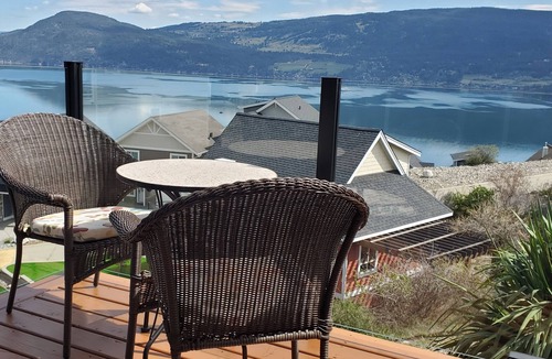 Central Okanagan Cottage | Awesome Lakeview inside/out, 5 min walk to main amenities park/store STR license