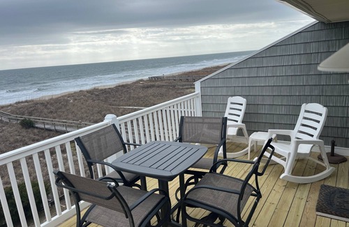 North Carolina Coast Condo | Awesome Location! A Ocean Front Condo Awaits your arrival!