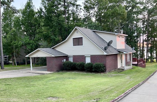 Brookeland House | Awesome Waterfront LakeHouse on Sam Rayburn Lake, 4 Bedrooms, 3 Baths, Sleeps 12