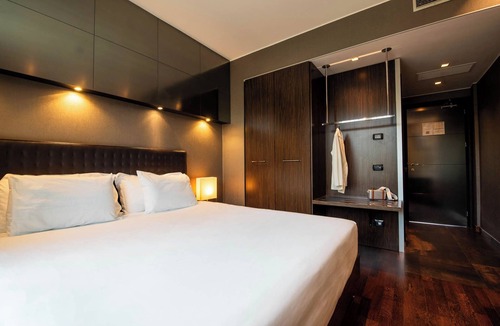 Cantu Hotel | Axolute Comfort Hotel