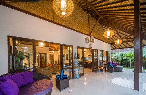 Peliatan Villa | Axros villa with stunning junggle view