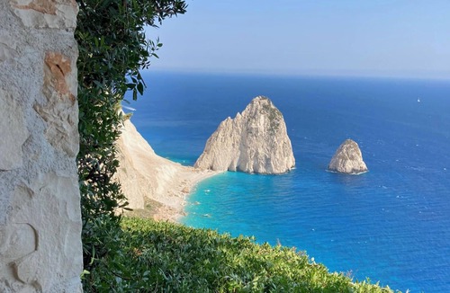 Alikanas Apartment | Ayïa suites - Beachfront apartment rentals