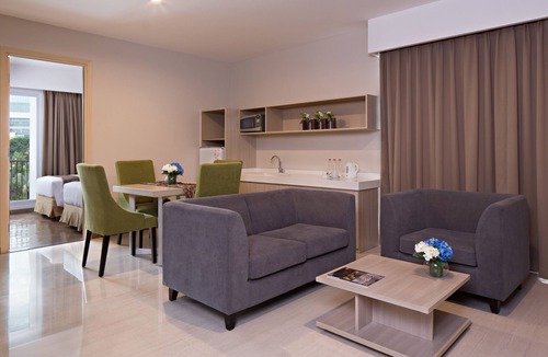 Kuningan Hotel | Ayaka Suites