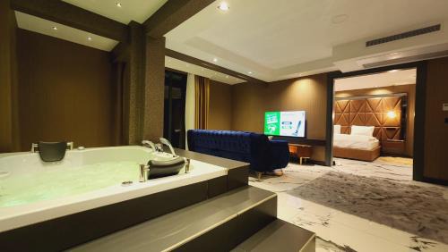 Bulancak Hotel | AYATOURE HOTEL
