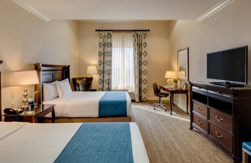 Downtown Village Hotel | Ayres Hotel Fountain Valley - Huntington Beach