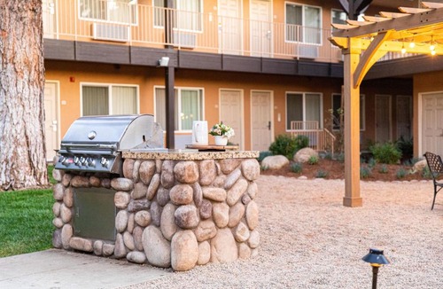 Alpine Hotel | Ayres Lodge Alpine