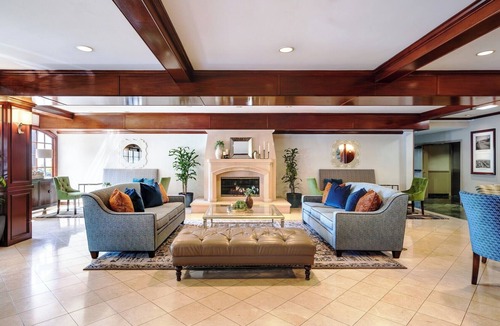 Valle Lindo Hotel | Ayres Suites Diamond Bar