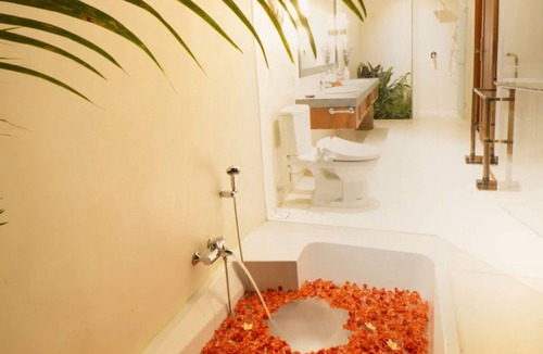 Kedewatan Hotel | Ayuterra Resort