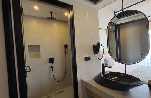 Sarimsakli Hotel | Ayvalık Sea Long