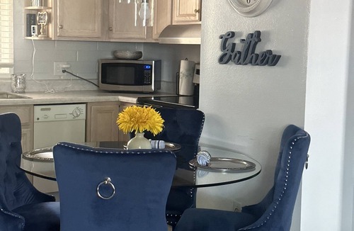 Haven Green Valley East Villa | ~AZ~1BR & pullout, Very Nice, Newly Renovated, with washer, dryer, & dishwasher.
